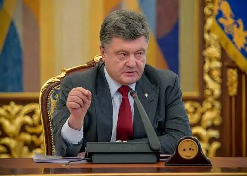 乌克兰总统称不会放弃乌东部领土