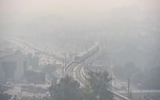印度首都新德里空气污染加剧 空气质量降至“非常糟糕” 