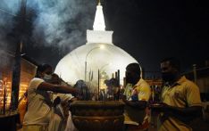 Religious, spiritual activities at Ruwanweli Maha Seya