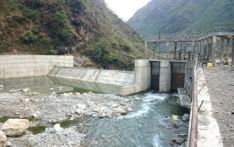 बाढीपहिरोले ८ जलविद्युत आयोजनामा क्षति