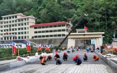नेपाल-चीन व्यापार: चिनियाँ पक्षले नाका नियन्त्रण गर्दा सामान आयातमा अझै भारतको भर