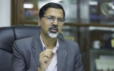 अर्थमन्त्रीको टेलिफोन गभर्नरलाई