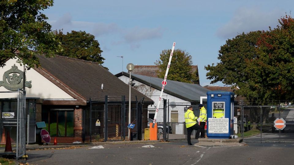 221031144108-01-manston-migrant-processing-center