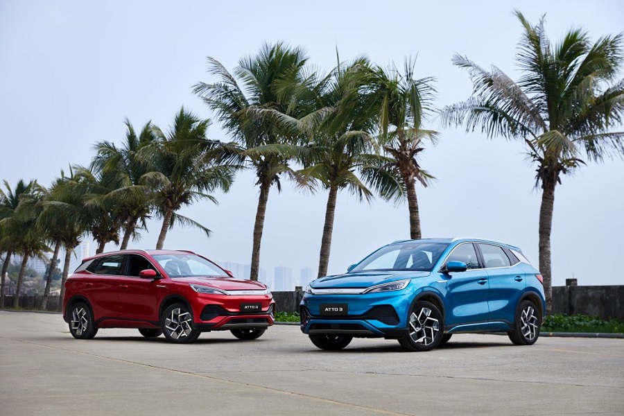 two-cars-1024x683