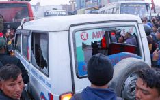 यातायात मजदुरको प्रदर्शनमा एम्बुलेन्स पनि तोडफोड
