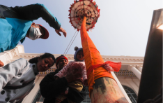 होली पर्व सुरु, बसन्तपुरमा ठड्याइयो चिर
