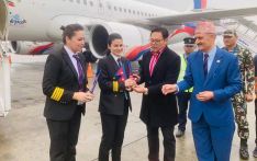 尼泊尔女飞行员驾驶国际航班安全返回加德满都