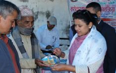 चितवनमा नेपाली महले बजार नै पाउन छाड्यो