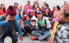 तन्नेरीलाई शिरफुले भाका सिकाउँदै पाका पुस्ता