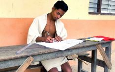 एसइईको पहिलो परीक्षा अंग्रेजीको, धनुषाको औरहीमा पठाइयो नेपालीको प्रश्नपत्र 