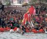  पोखरीमा गहना खोज्ने जात्रा