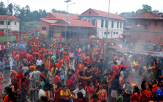 नयाँ वर्ष : पशुपतिनाथलगायत मन्दिरमा भक्तजनको भीड