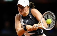 Swiatek sets up Stuttgart semifinal against Jabeur after beating Pliskova