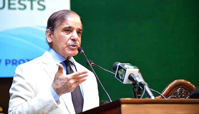 Prime Minister Shehbaz Sharif addresses the groundbreaking ceremony of Greater Karachi Bulk Water Supply Scheme on May 26, 2023. — INP