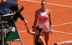 Sabalenka, Djokovic advance to French Open semis