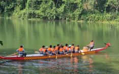 ड्रागन रेसका लागी फेवातालमा आइपुगे ८ वटा बोट