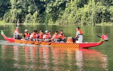 视频：中尼友谊龙舟赛倒计时17天  8条龙舟己在费瓦湖试水训练