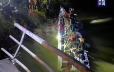 斯里兰卡发生一起客车坠河事故 造成数十人死伤
