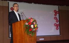 陈松大使出席尼泊尔第十届“大使杯”中小学生中文演讲比赛决赛