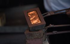 尼泊尔央行熔化走私黄金 实际重量为60.789 千克