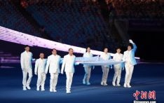 杭州亚运会）从护旗手到火炬手，亚运会上中国体育的“血脉传承”