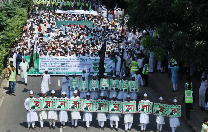 Thousands of devoted Muslims join a religious procession (Jashne Julush) in Dhaka to celebrate Eid-e-Miladunnabi on Thursday, September 28, 2023. Photo: Mehedi Hasan/Dhaka Tribune