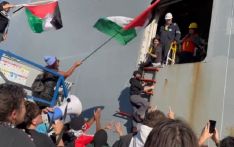 外媒：亲巴勒斯坦抗议者围堵美军运输船，“指控拜登种族灭绝”