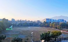 खुलामञ्चमा फुटबल मैदान बनाउँदै महानगर