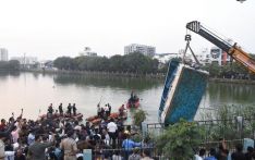 印度游船倾覆 至少12名儿童、两名教师溺水身亡