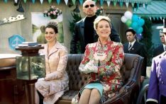 Julie Andrews expresses 'happiness' for 'Princess Diaries 3'