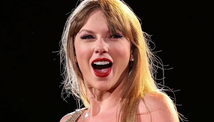Taylor Swift is the only artist to secure all the spots on the Billboard Top 10 charts