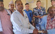 आगलागी पीडितलाई सात लाख नगद राहत वितरण