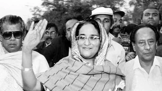 File image of Awami League President and Prime Minister Sheikh Hasina's homecoming on May 17, in 1981. Photo: Collected