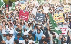 Despite arrests, raids, JI and farmer leaders hold protest in Lahore