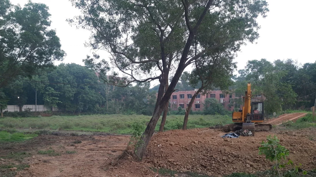Construction on JU waterbody continues despite protest
