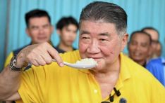 泰国副总理卖力推销10年陈米，曾亲自食用以证其质量过关