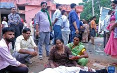 印度北方邦发生踩踏事故 死亡人数升至130人