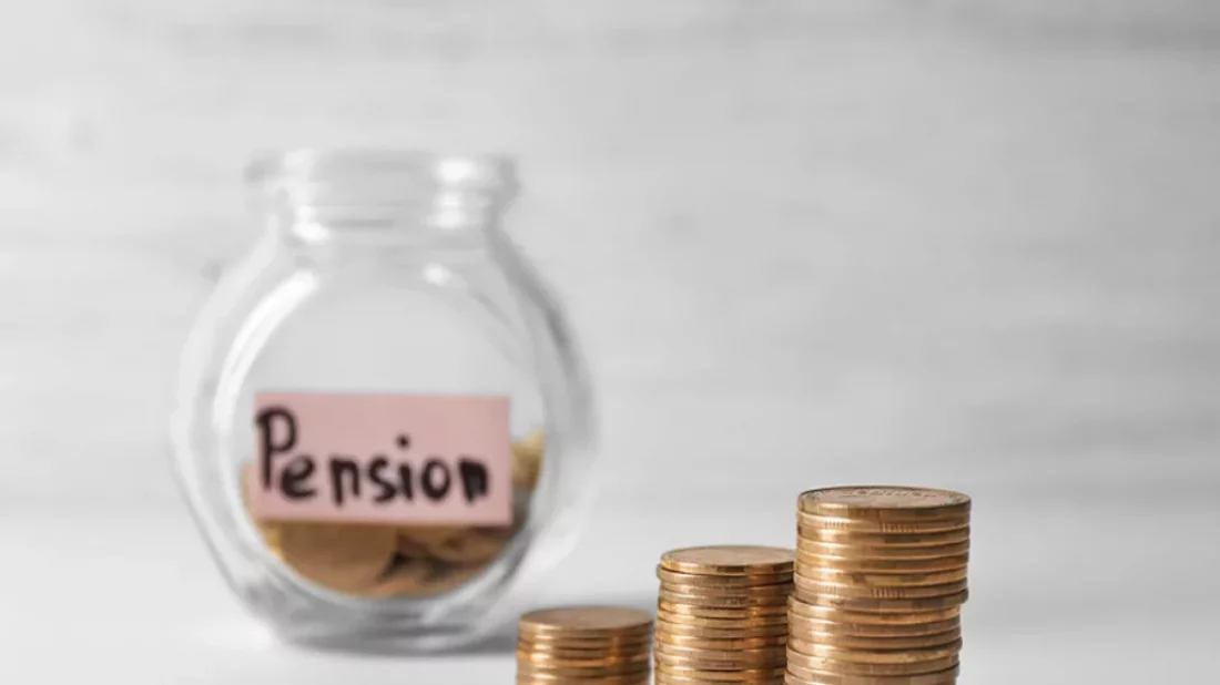 How will Universal Pension Scheme funds be invested under new regulations?