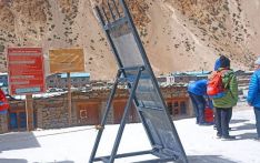 हिल्सामा पर्यटकलाई सास्ती