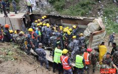 南亚网视记者直击空难现场：9N-AME 航班坠毁，18 人遇难 总理、民航部长以及官兵等紧急救援