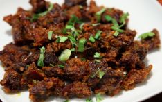 विदेश छाडेर सुकुटी ब्यापार, मासिक दुई लाख आर्जन