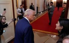 又起冲突，美媒：CNN记者白宫提问被特朗普打断，“不好意思，我没选你”