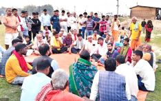 गाउँपालिकाले डोजर चलाएर उठीबास लगाएका दलितको घर प्रदेश सरकारले बनाइदिने
