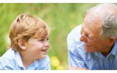 不想整天看管孩子 抵制“鸡娃”育儿方式——更多美国祖父母疲于“带孙子”