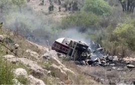 At least 21 killed in crash in Mexico, official says