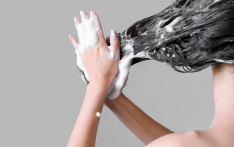 头发每天洗还是隔天洗？早上洗还是晚上洗？很多人都做错了