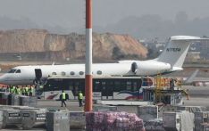 37 名尼泊尔人被美国驱逐 乘专机抵加德满都