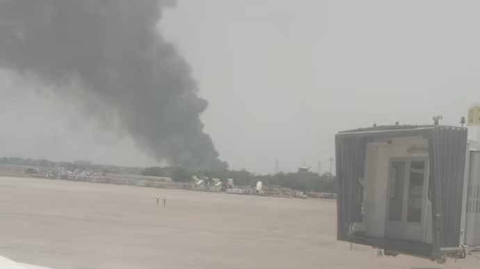 146f42b333cc2a2500bb3e3ecc41e988u1