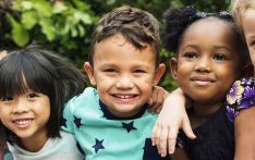 新加坡媒体：不要仓促评价“好”“坏”，你的世界更多彩