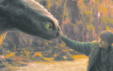 真人电影《新·驯龙高手》领跑北美票房榜，“少年与龙”IP为何22年屹立不倒？